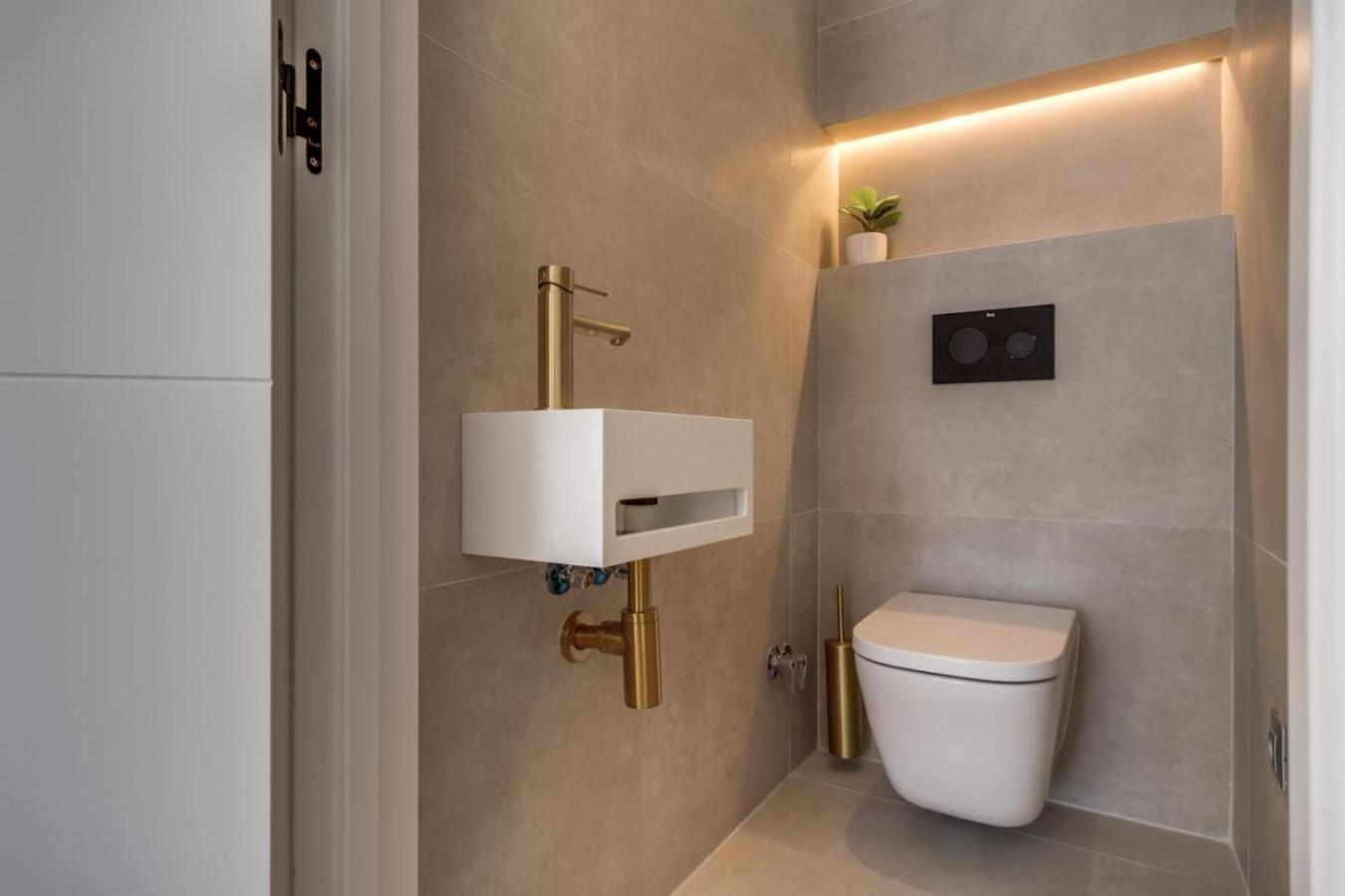 Luxury Penthouse - Naranjos De