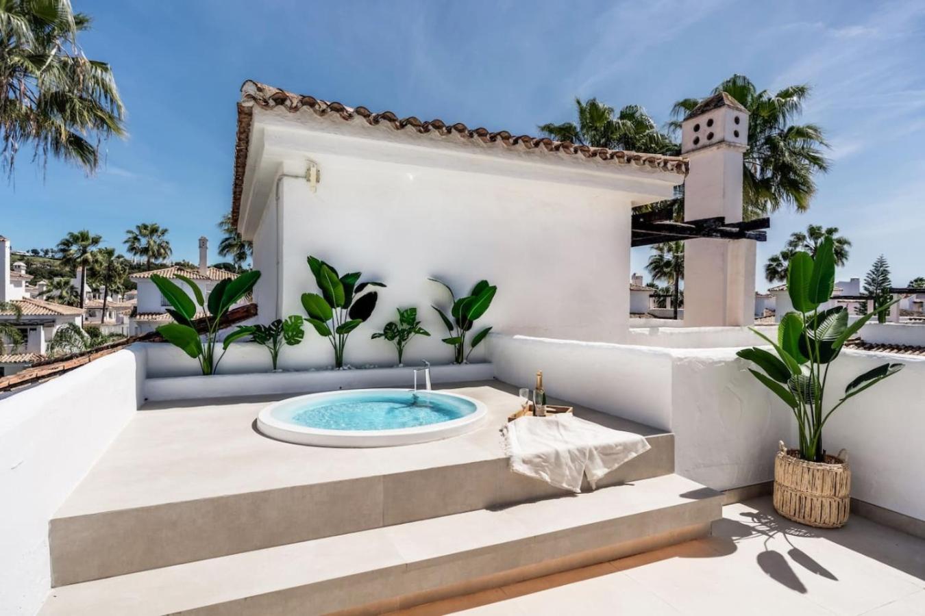 Luxury Penthouse - Naranjos De *